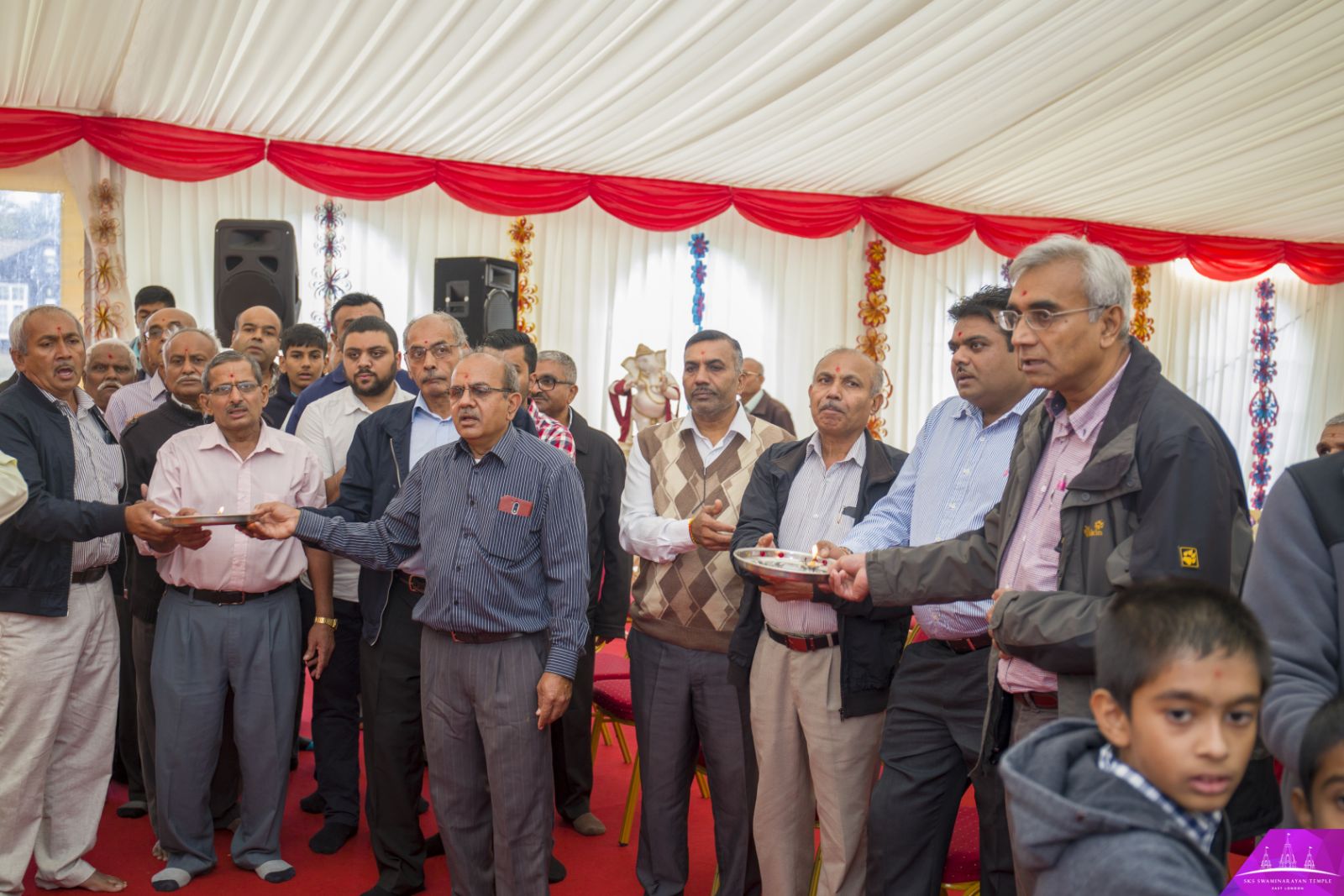 ©1987-2017 SKS Swaminarayan Temple East London